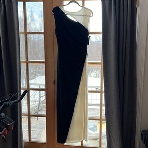 Brand New Black and white Ralph Lauren evening gown